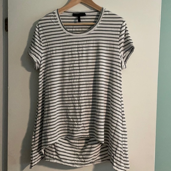 BCBGMaxAzria Open Back Tshirt - Picture 1 of 4